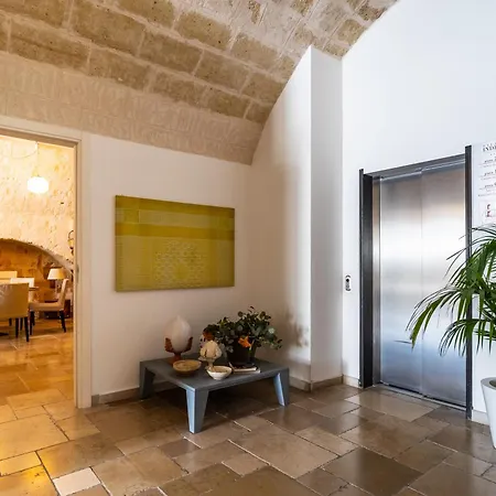 Palazzo Indelli 4*