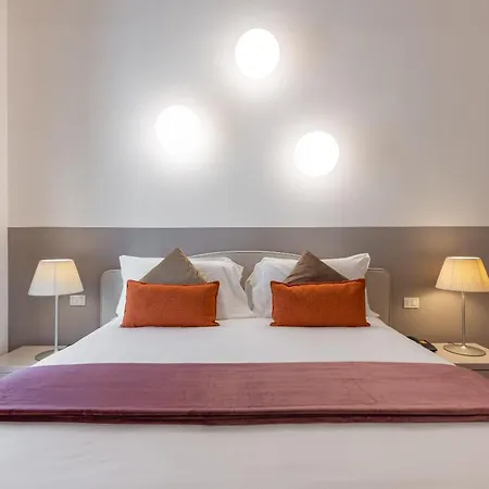 茵德里宫殿酒店