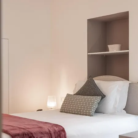 茵德里宫殿酒店 4* 莫诺波利