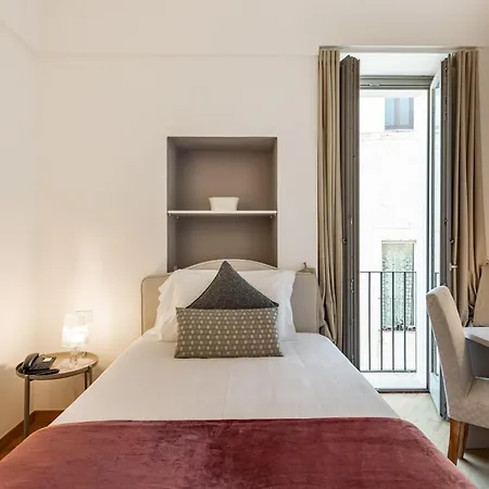 茵德里宫殿酒店 4* 莫诺波利