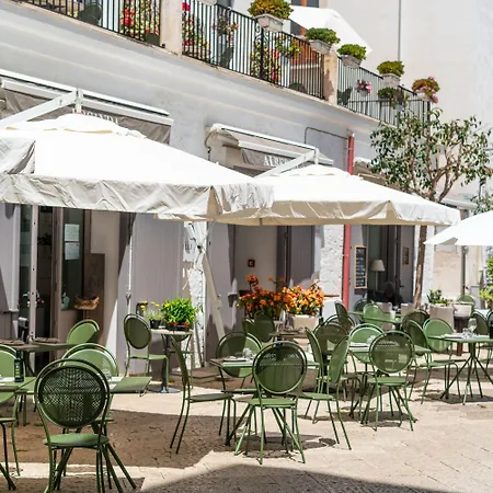 Palazzo Indelli 4*