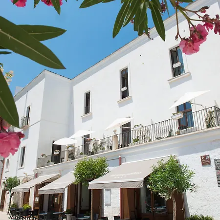 茵德里宫殿酒店 4*