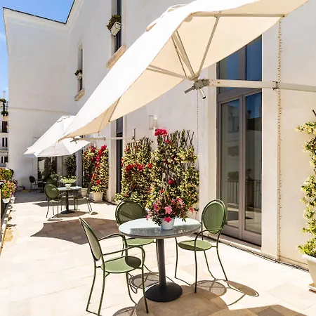 Palazzo Indelli Otel 4*