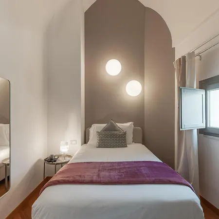 Palazzo Indelli 4*